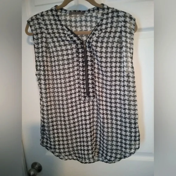 Suzy Shier Top - Picture 1 of 5